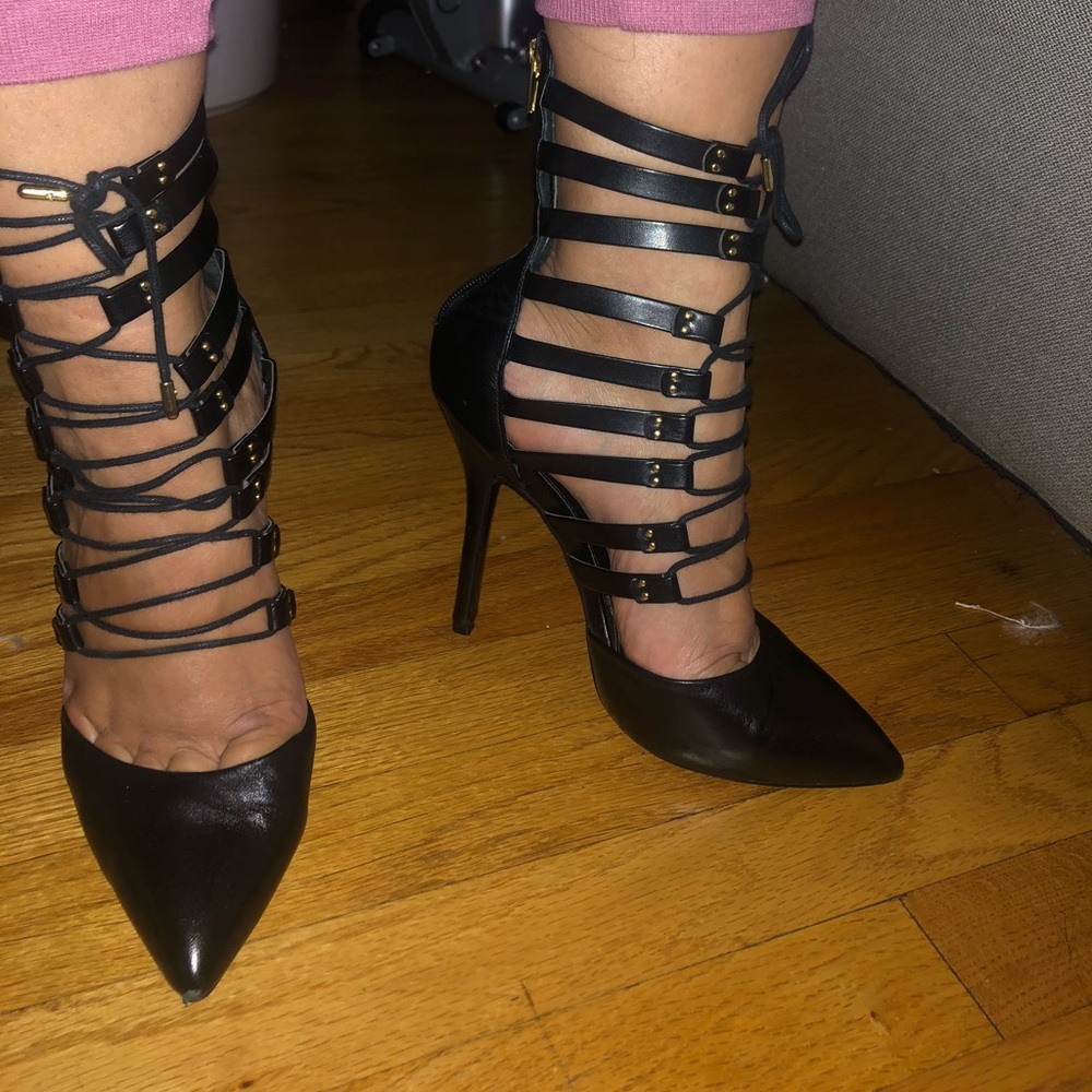 Steve Madden Lace up heels